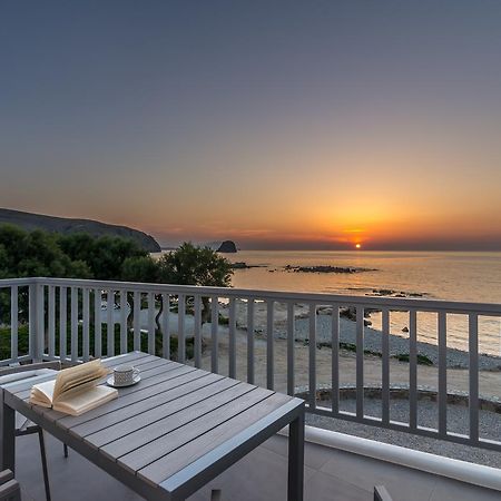 פולוניה Milos Waves Luxury Apartments מראה חיצוני תמונה