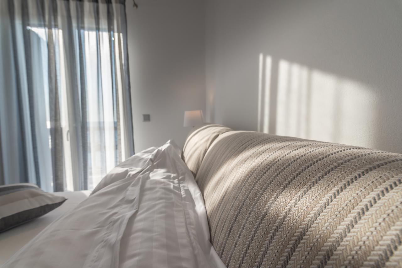 פולוניה Milos Waves Luxury Apartments מראה חיצוני תמונה