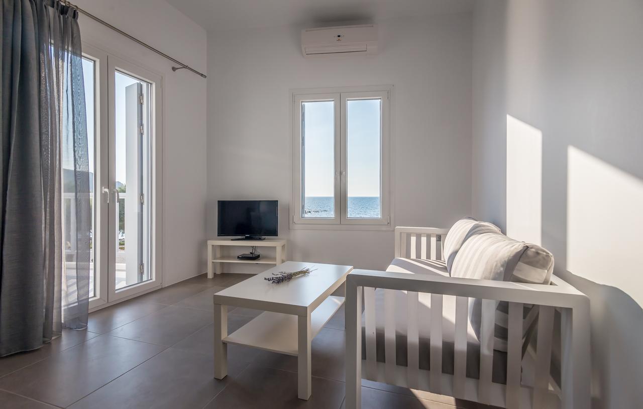 פולוניה Milos Waves Luxury Apartments מראה חיצוני תמונה