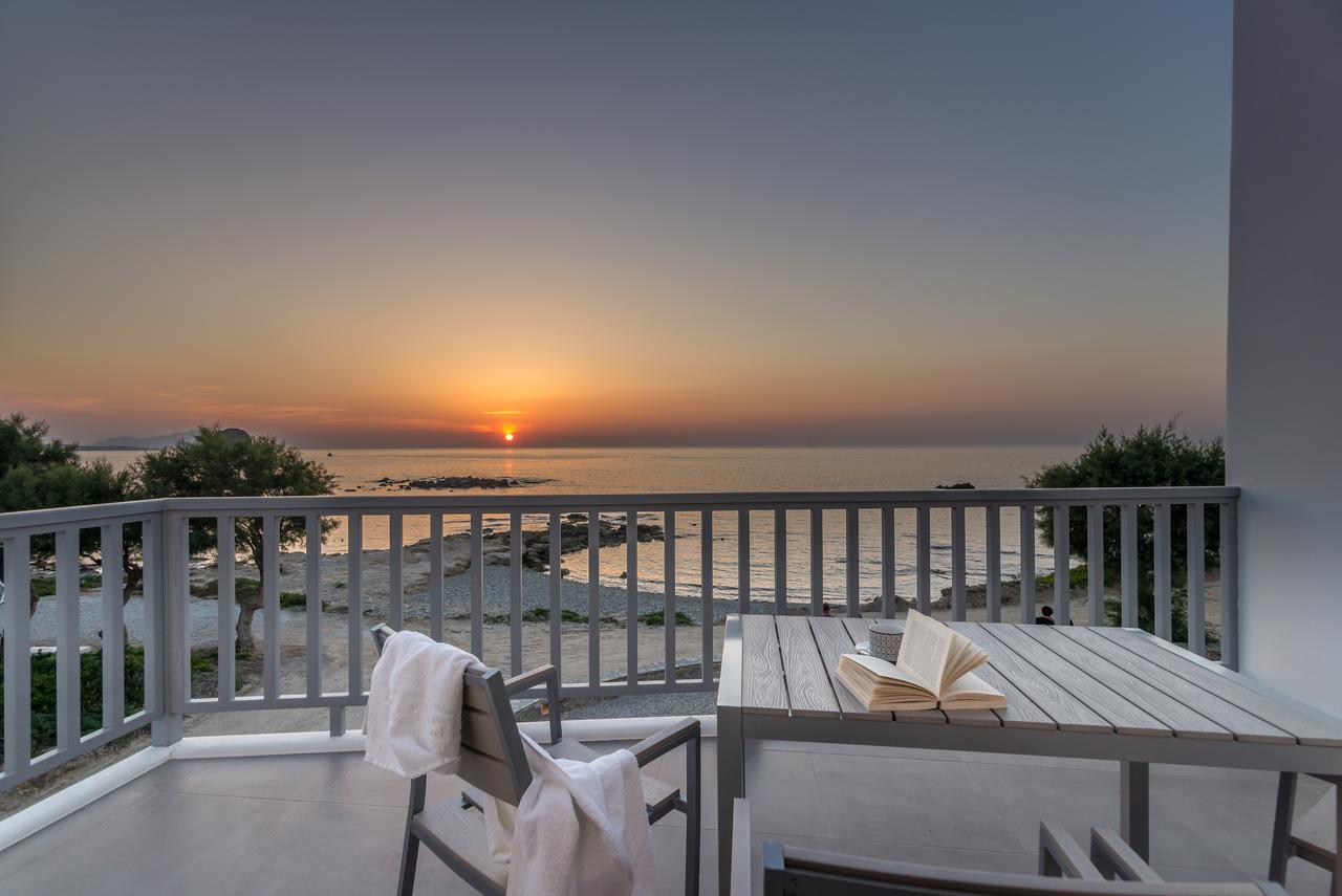 פולוניה Milos Waves Luxury Apartments מראה חיצוני תמונה